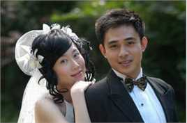 温峥嵘(WenZhengRong)在2004年《错爱一生》饰演顾忆罗中的