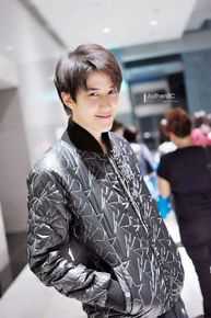 披拉·尼迪裴善官(   /Pirat Nitipaisalkul)Mike泰国活动图册前后照片