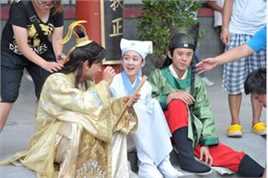 唐宸禹(Tae Suttawat，Suttawat Settakorn)2010年《刁蛮俏御医》最新剧照