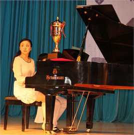 隋兰电视剧《养父》精选剧照