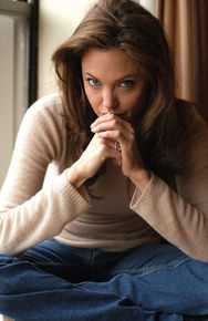 精选安吉丽娜·朱莉(Angelina Jolie)精彩图册