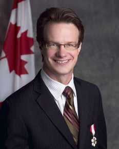 马克·亨利·罗斯韦尔(Mark Henry Rowswell)前后照片