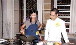 赵学而(Bondy，Chiu Hok Yee)在2008年10月16日《星级厨房》录影中的