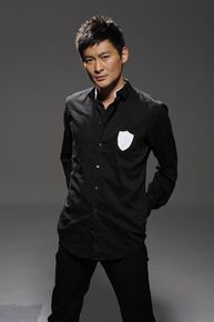 景岗山帅照生活照