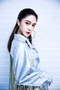 胡睿时装周照片壁纸壁纸