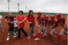 徐若瑄(Vivian Hsu、Bidai Syulan、ビビアンスー、)公益活动图片图册