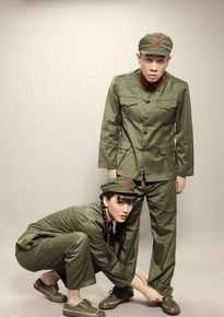 陈小春(Jordan chan)应采儿军装结婚照壁纸壁纸