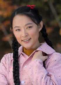 张晶晶(Zhang Jingjing)大院子女——李亚玲图片图集