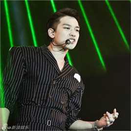 郑智薰(英文名:Rain 韩文名：  罗马拼音：Jung Ji Hoon)Rain Effect Show性感图片图集