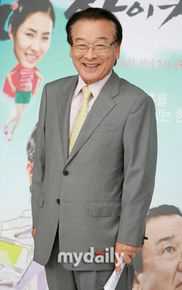 最新李顺载()壁纸