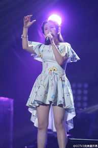戴潆萱萱萱参加完美星开幕性感图片图集
