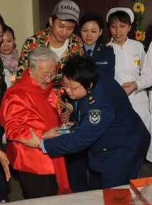 韩红(Han Hong)公益活动照片壁纸壁纸