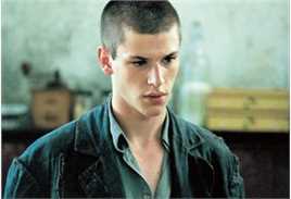 加斯帕德·尤利尔(Gaspard Ulliel)精彩图册