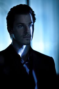 加斯帕德·尤利尔(Gaspard Ulliel)前后照片