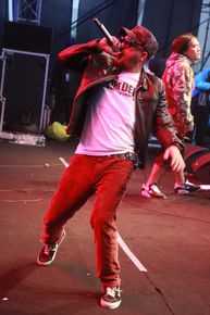 张震岳(Chang, Csun Yuk)西安演唱会前后照片