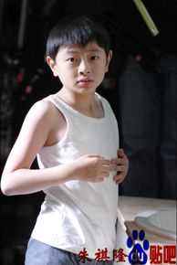 朱祺隆生活照性感图片图集