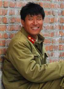 张鹰雷峰壁纸壁纸