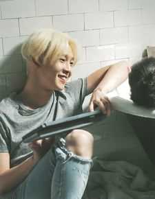 最新南太铉(/Nam TaeHyun)在专辑《EXITE》照片中的壁纸