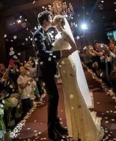 李尚禹(，Lee Sang Woo，イ·サンウ)与金素妍结婚相关图片生活照