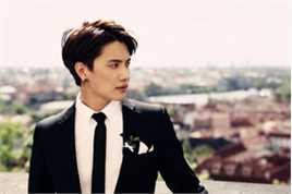 金恩圣(英文：Tanas 韩文：)街拍图册