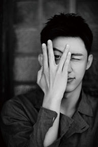 黄景瑜(Johnny)高清《泽海鲸鱼》图集