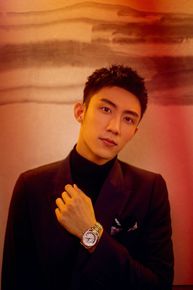 黄景瑜(Johnny)出席活动图片图册