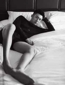 最新黄景瑜(Johnny)在《红秀Grazia》中的壁纸