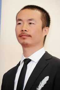 李睿珺前后照片