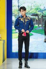 最新洪尧在《恕我直言》中的壁纸