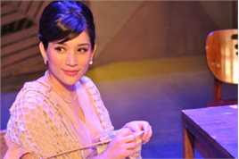 商忆莎话剧形象图片图集