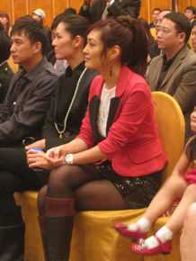 最全孟广美(Jessey Meng)在2009《婚姻保卫战》宣传照中的相册