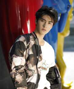 刘奕畅前后照片