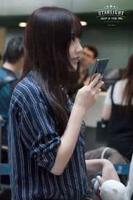 李艺彤(カチューシャガ，whitehairpin)机场照片壁纸壁纸