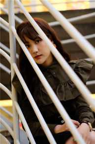 李艺彤(カチューシャガ，whitehairpin)概述图册图册