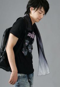 尹施允(，Yun Si Yun，ユン シユン，Yoon Si Yoon)--当你还是模特时期前后照片