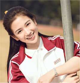 最新代露娃在《人不彪悍枉少年》中的壁纸