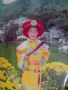 最新谭景月性感图片