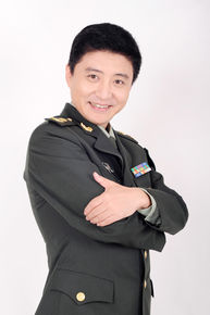 周炜军装照及个人照素颜照相册