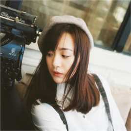 李依伊最全复古胶片壁纸