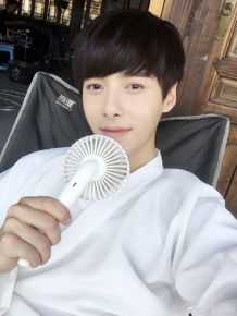 方逸伦(Alen)生活照生活照相册