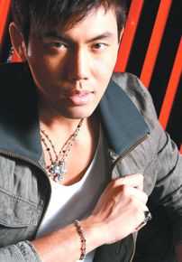 余秉谚(Lance Yu)生活照性感图片图集