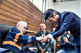 陶为(TAOWEI)与导师中日文化友好事业奠基人浅利庆太壁纸壁纸