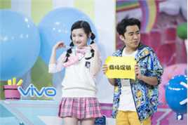 李浩菲(Lihaofei)夏日甜心素颜照相册