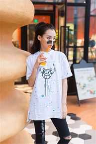 卓煜茜(xī)卓煜茜 生活照素颜照壁纸