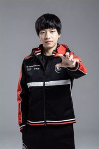 最新明凯性感图片