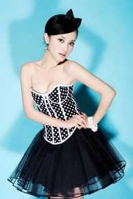 卢思思个人图册图片图集