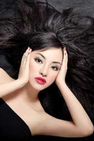 卢思思广告片生活照