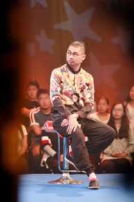 李林活动照片壁纸壁纸