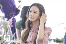 精选李多海(/Lee Da Hae/Cherry/Olivia)在《善良魔女传》中的图册