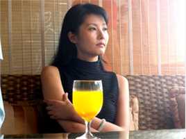 潘婕《不想回家》最优质剧照